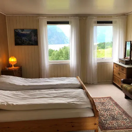 Tunold Gård - Gamle Huset Mindresunde