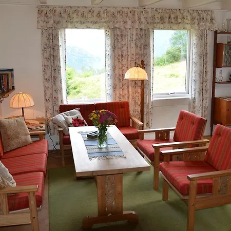 Casa de Férias Tunold Gard - Gamle Huset Mindresunde